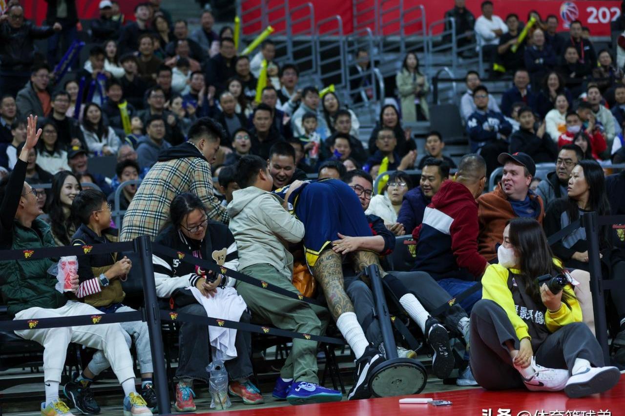 关于球场上的较量令球迷们热血沸腾的信息