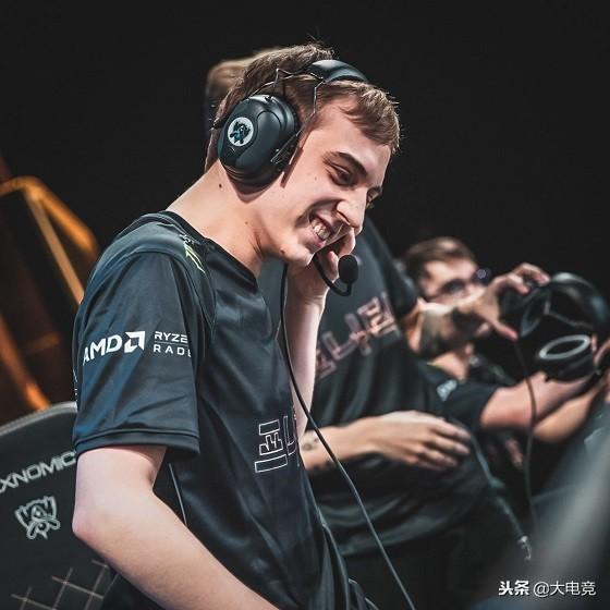 关于CLG力克G2,Caps团战一打五峡谷大战八强赛,点燃全场激情的信息 关于CLG力克G2,Caps团战一打五峡谷大战八强赛,点燃全场激情的信息