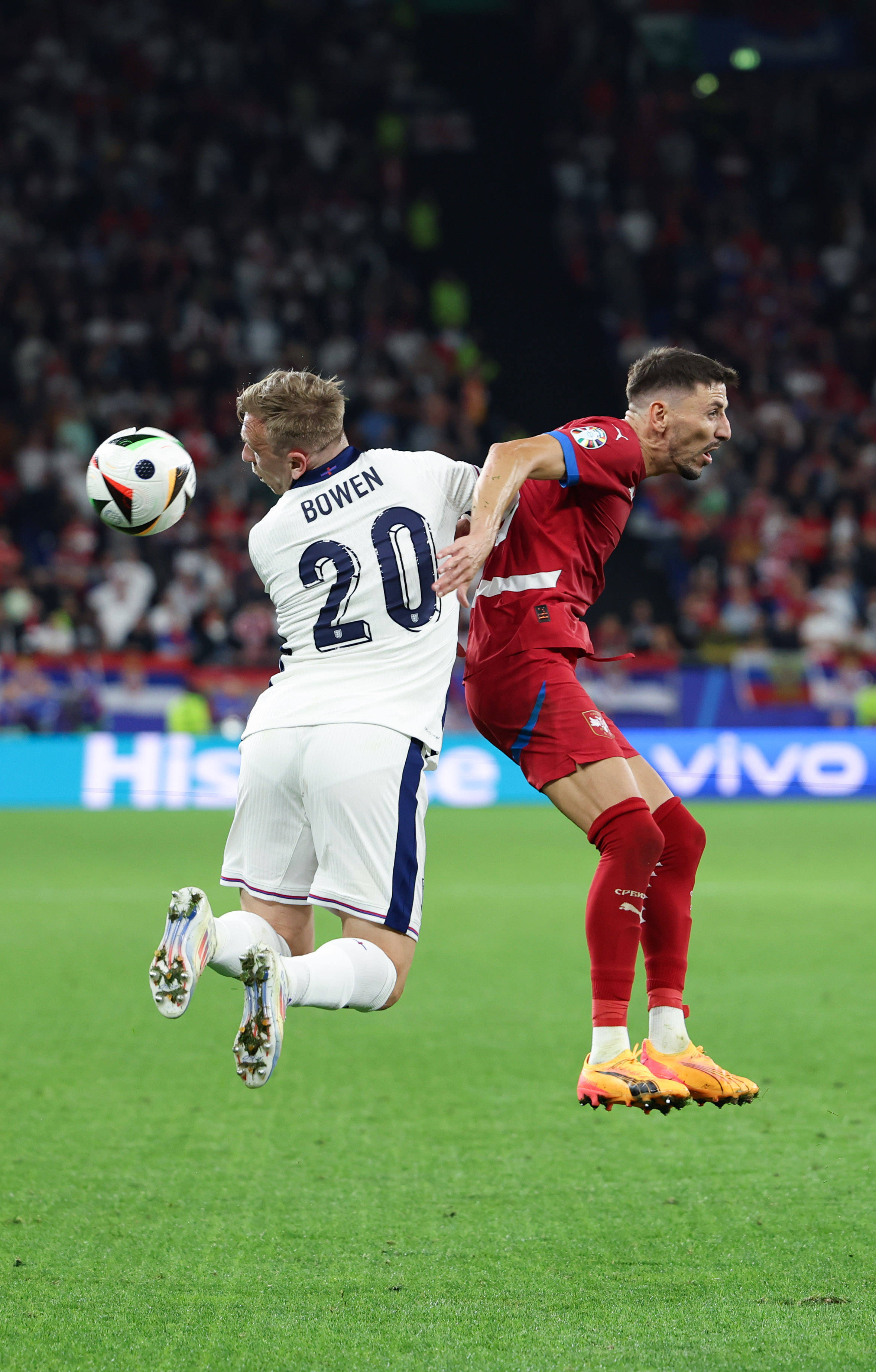 意大利不敌瑞典,晋级前景堪忧 意大利不敌瑞典,晋级前景堪忧