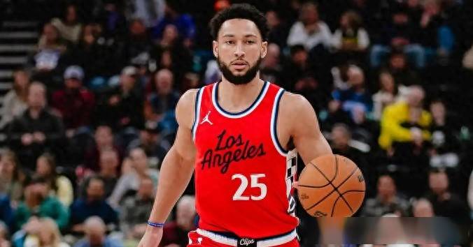 76人击败爵士,西蒙斯表现全面 76人击败爵士,西蒙斯表现全面