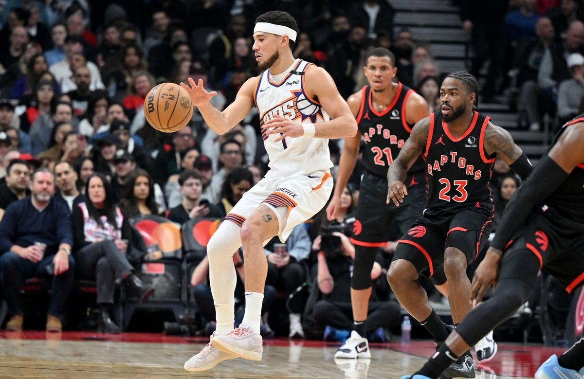 猛龙队主场大胜太阳队，取得比赛胜利