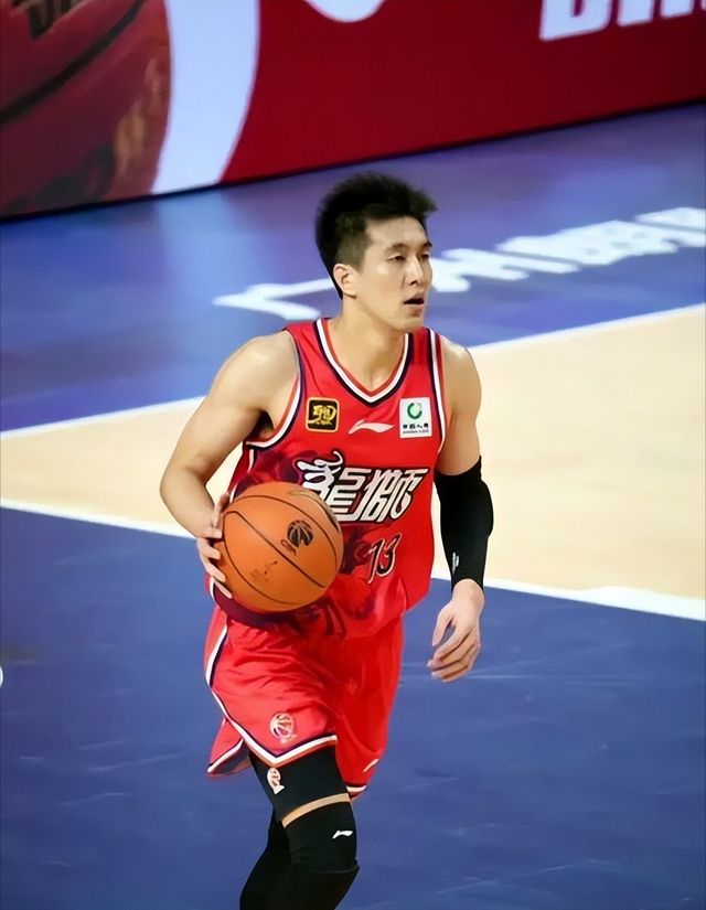 包含掘金完胜广州队,郭艾伦扛起全队的词条 包含掘金完胜广州队,郭艾伦扛起全队的词条