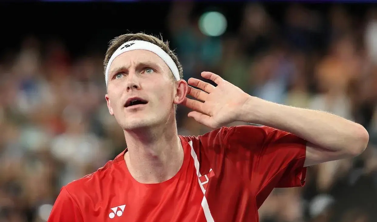 丹麦羽毛球队完胜法国羽毛球队,安赛龙统治全场的简单介绍 丹麦羽毛球队完胜法国羽毛球队,安赛龙统治全场的简单介绍