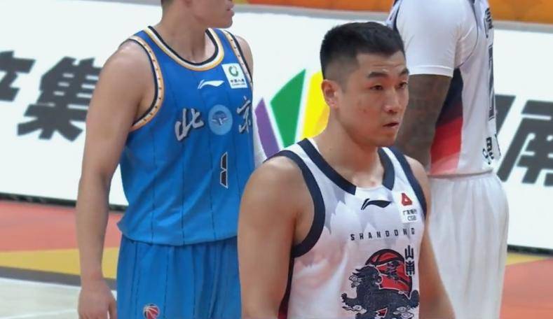 开云APP-新疆队鏖战浙江队，高诗岩关键制胜的简单介绍