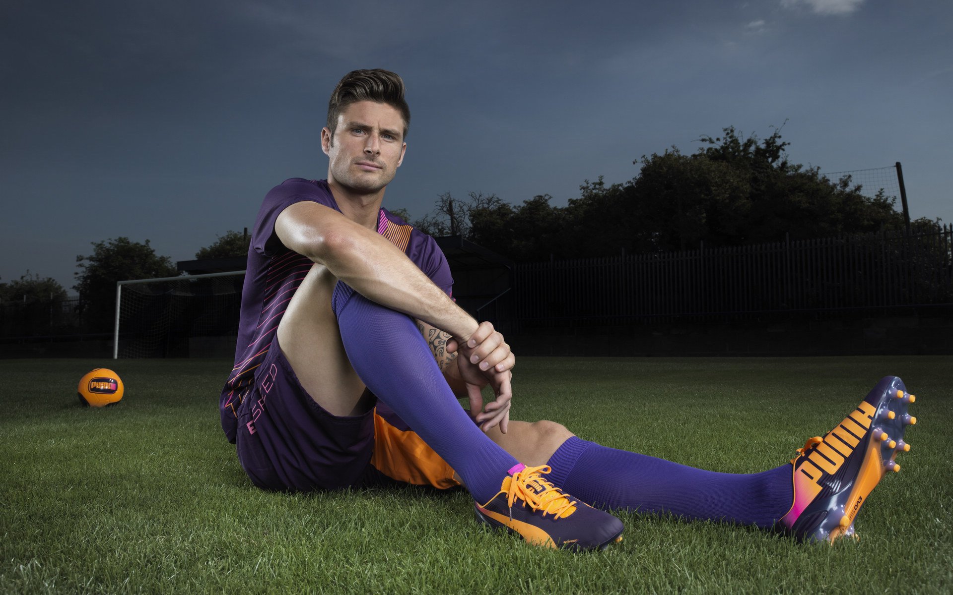 四载沉潜磨一剑,不惑之龄筑坚城 奥运关键夜,斯通斯用沉默的统治力证名