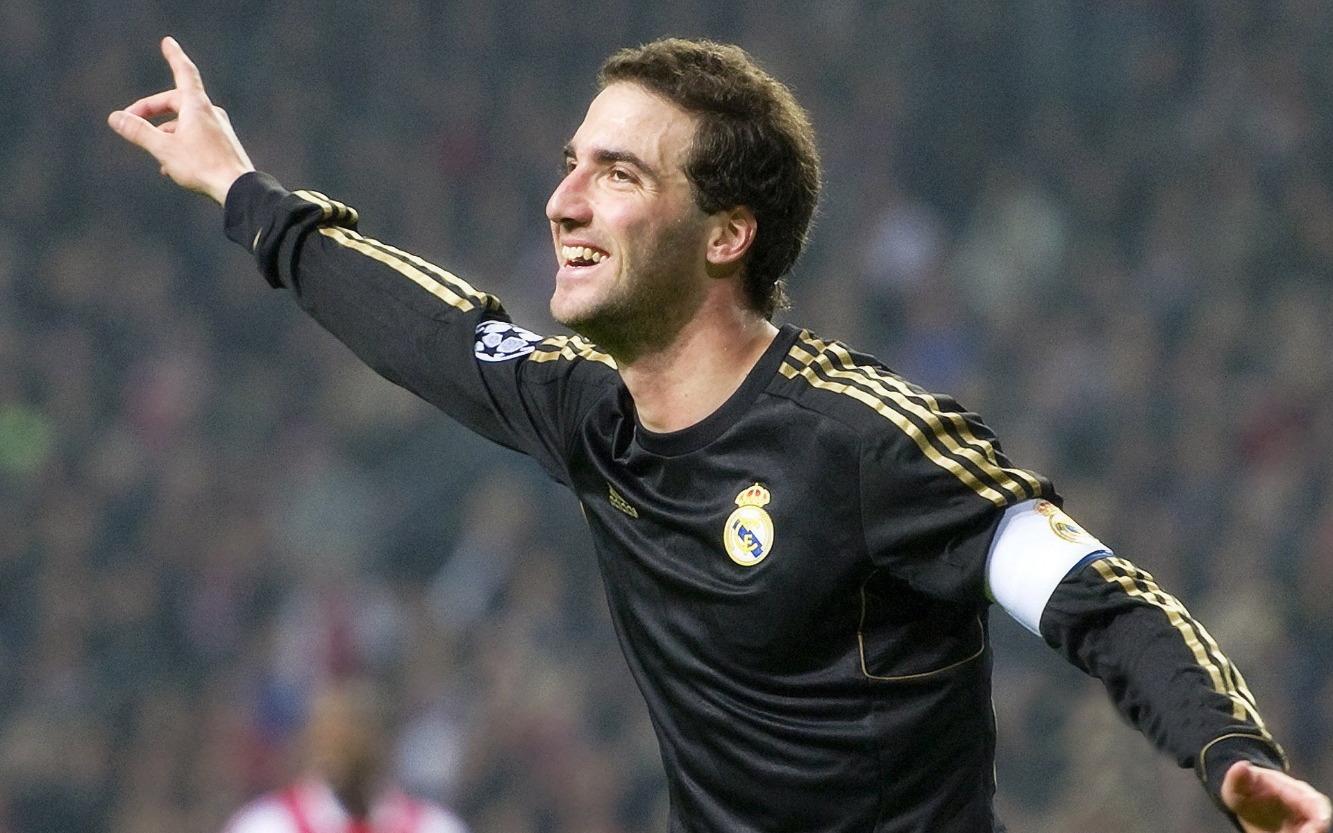 铁闸、巨龙与孤勇者—当碾压成为常态，扛起即是传奇